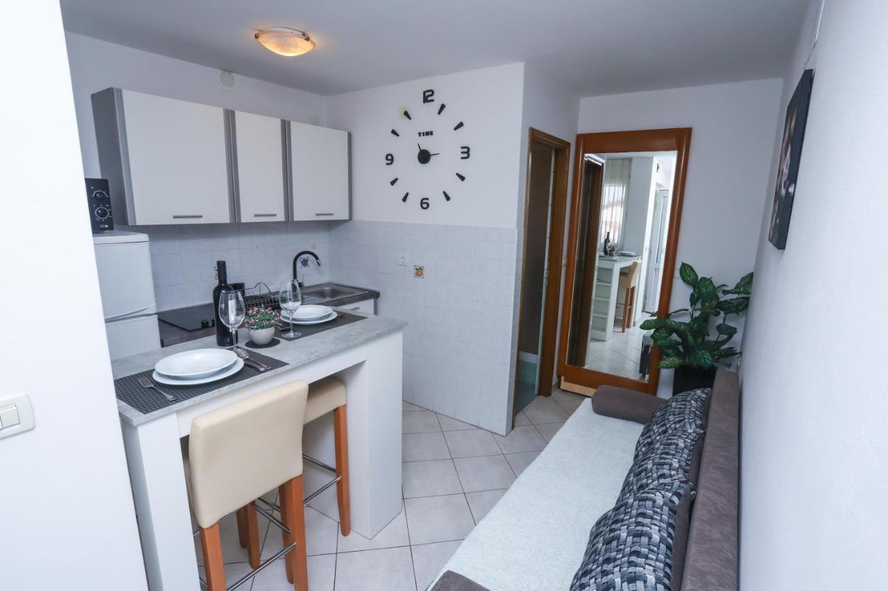 Apartment Ivica Пореч Екстер'єр фото
