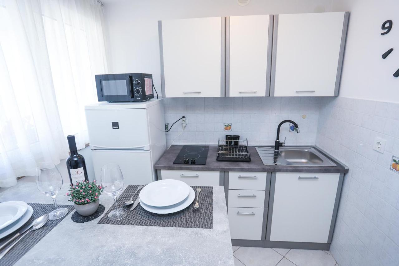 Apartment Ivica Пореч Екстер'єр фото