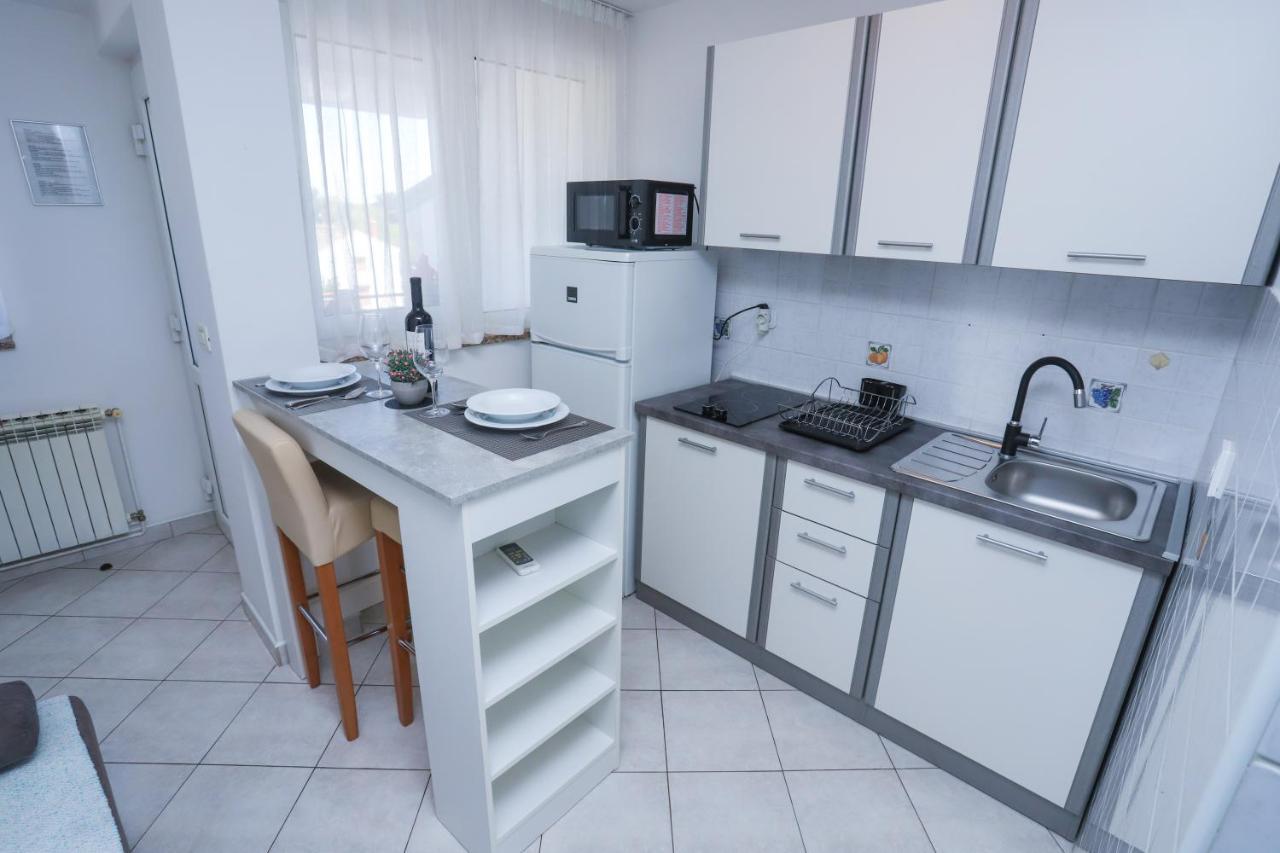 Apartment Ivica Пореч Екстер'єр фото