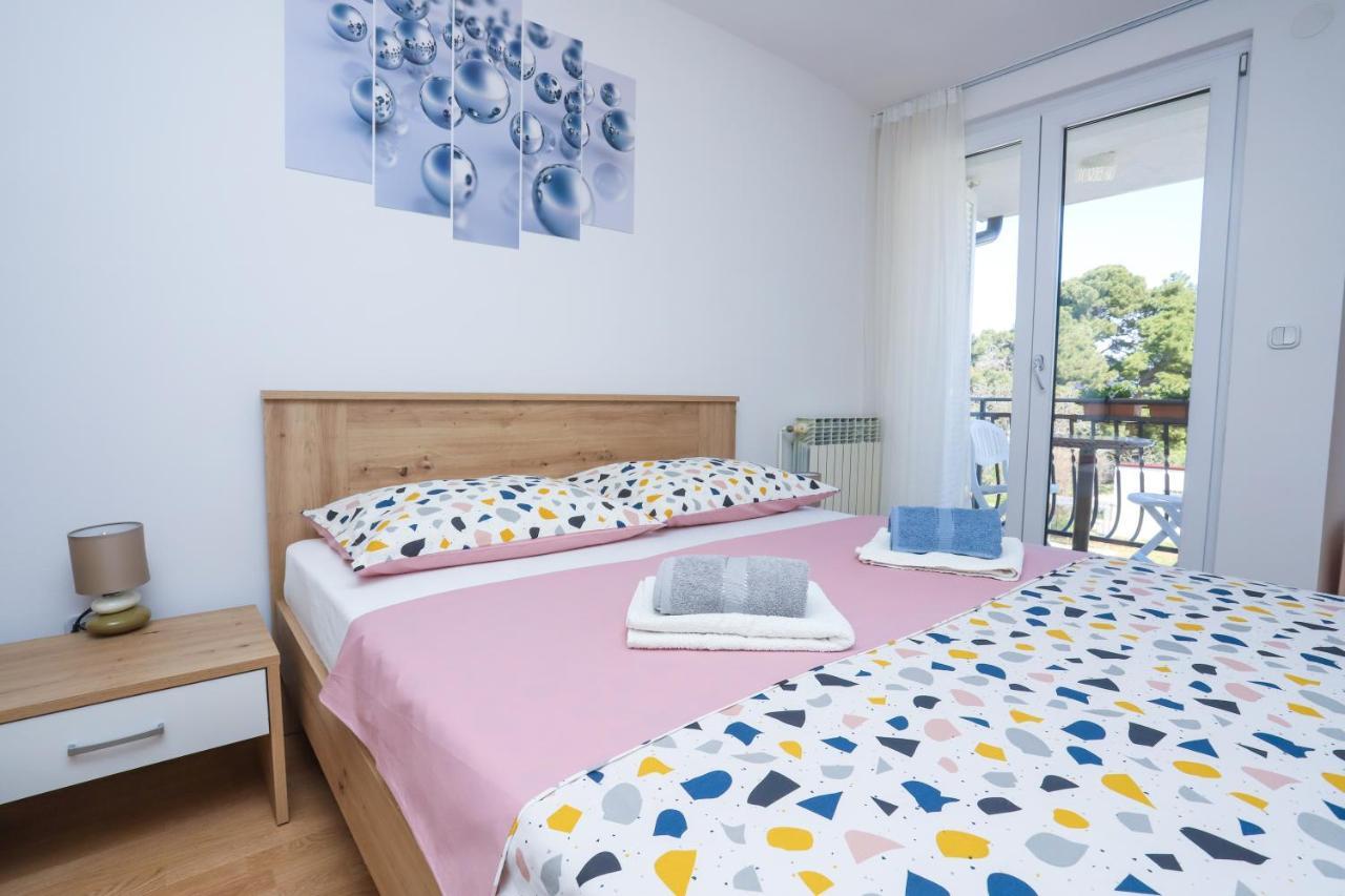 Apartment Ivica Пореч Екстер'єр фото