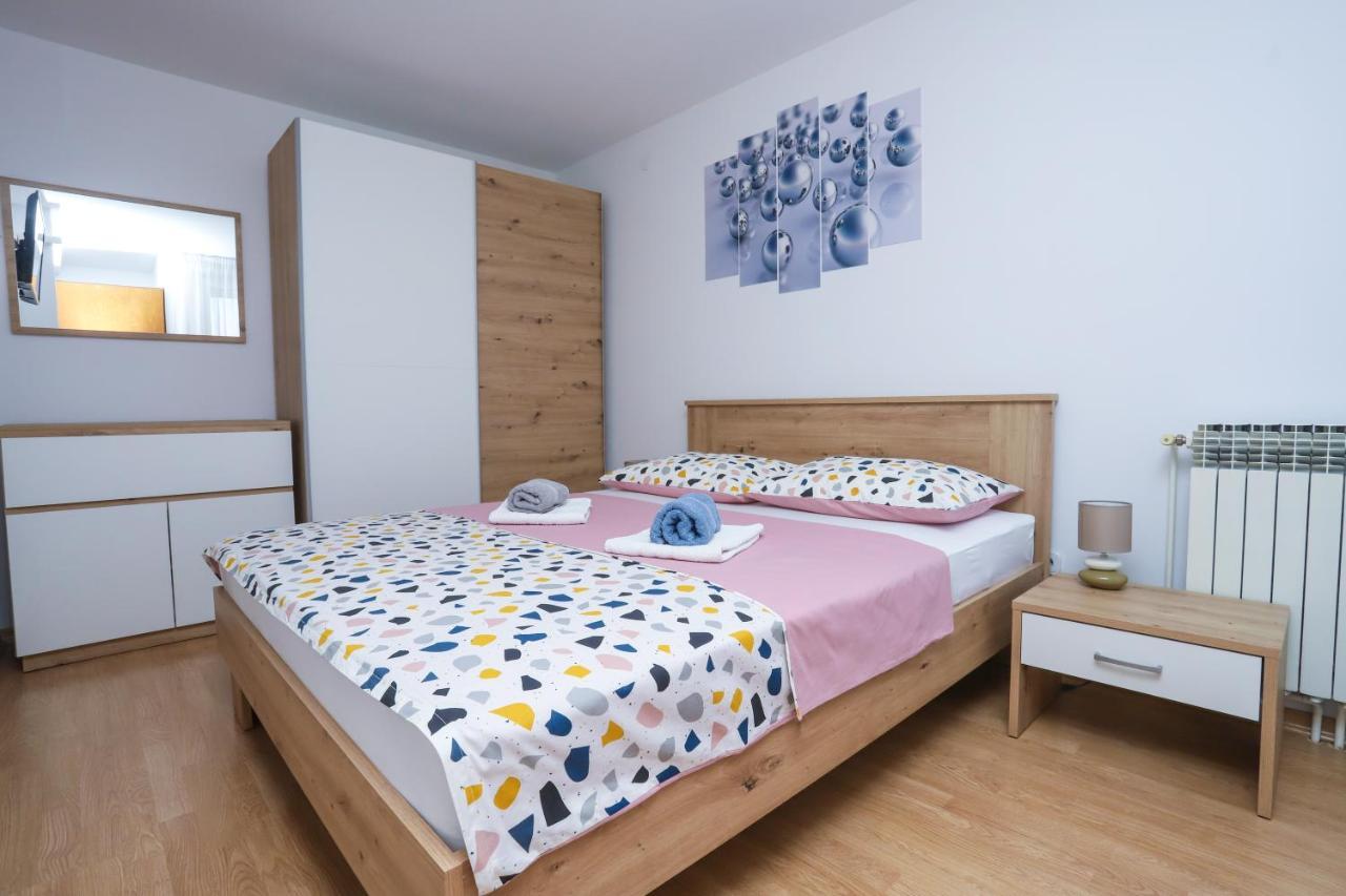 Apartment Ivica Пореч Екстер'єр фото