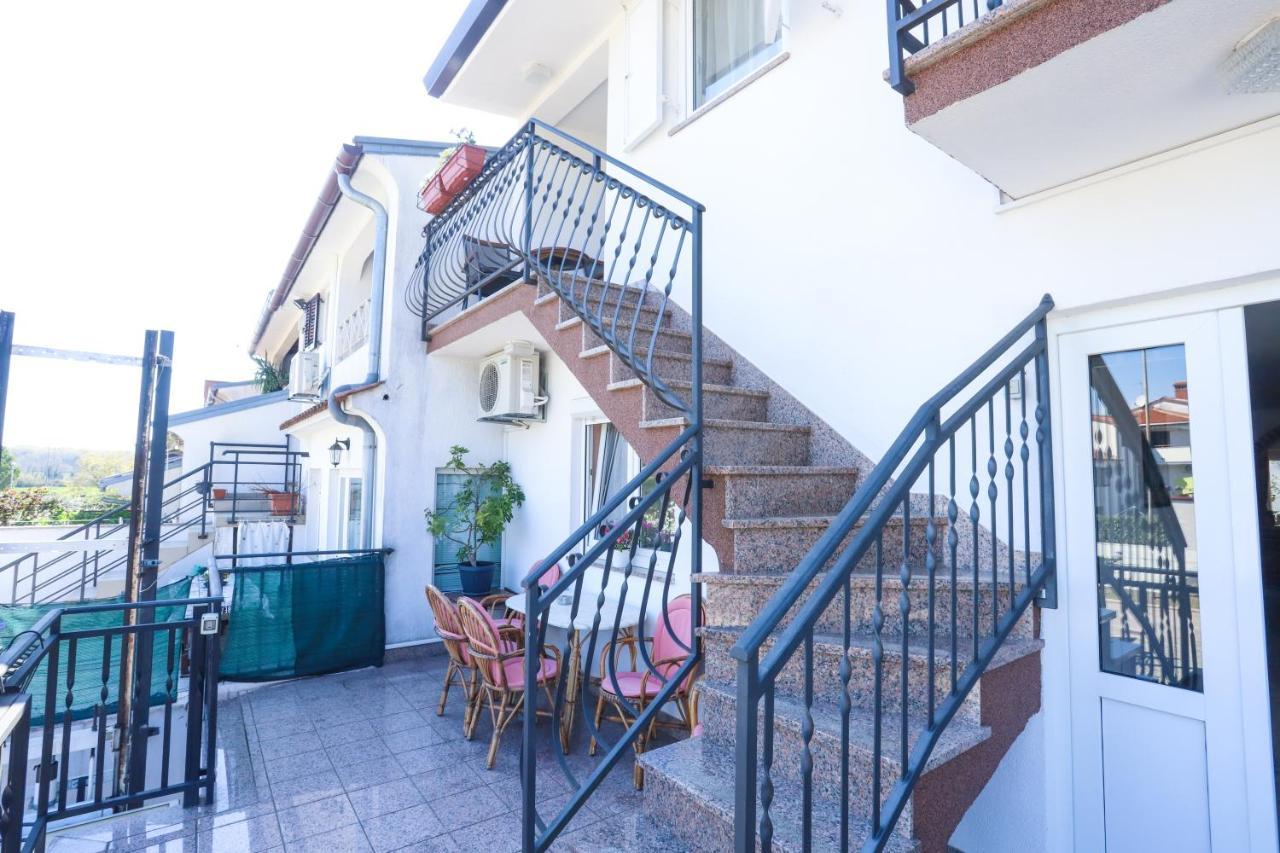 Apartment Ivica Пореч Екстер'єр фото