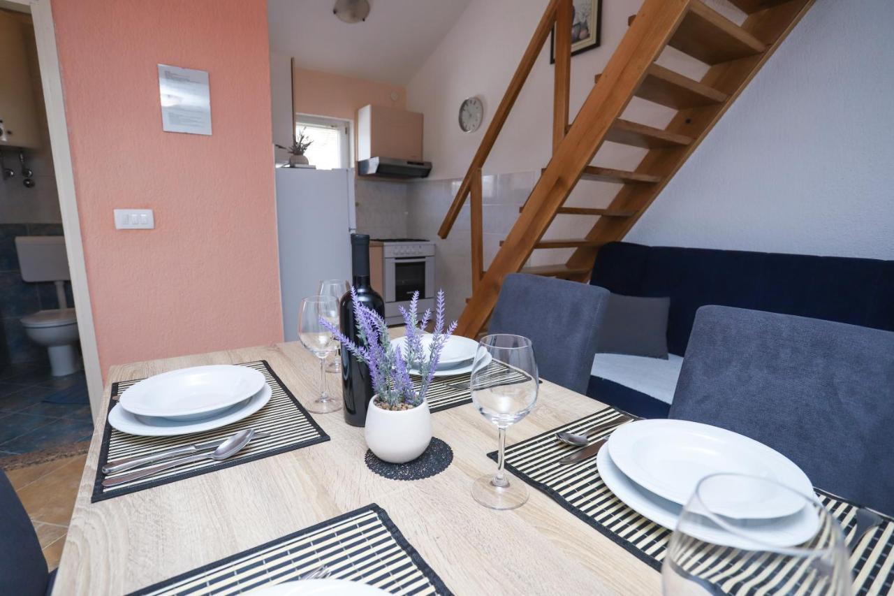 Apartment Ivica Пореч Екстер'єр фото