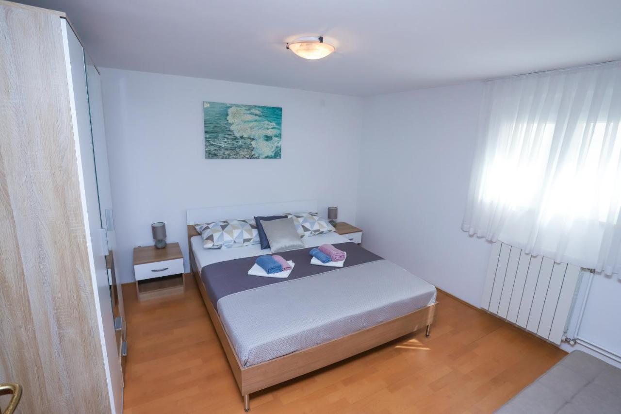 Apartment Ivica Пореч Екстер'єр фото